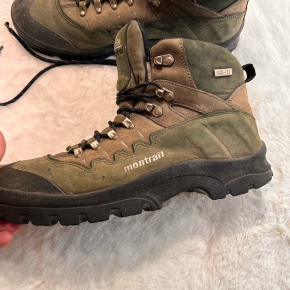 Montrail vibram gore-Tex mens boot size 11.5 - Picture 9 of 10